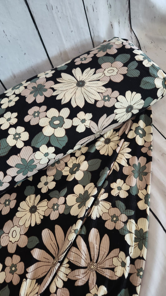 Rib knit large floral