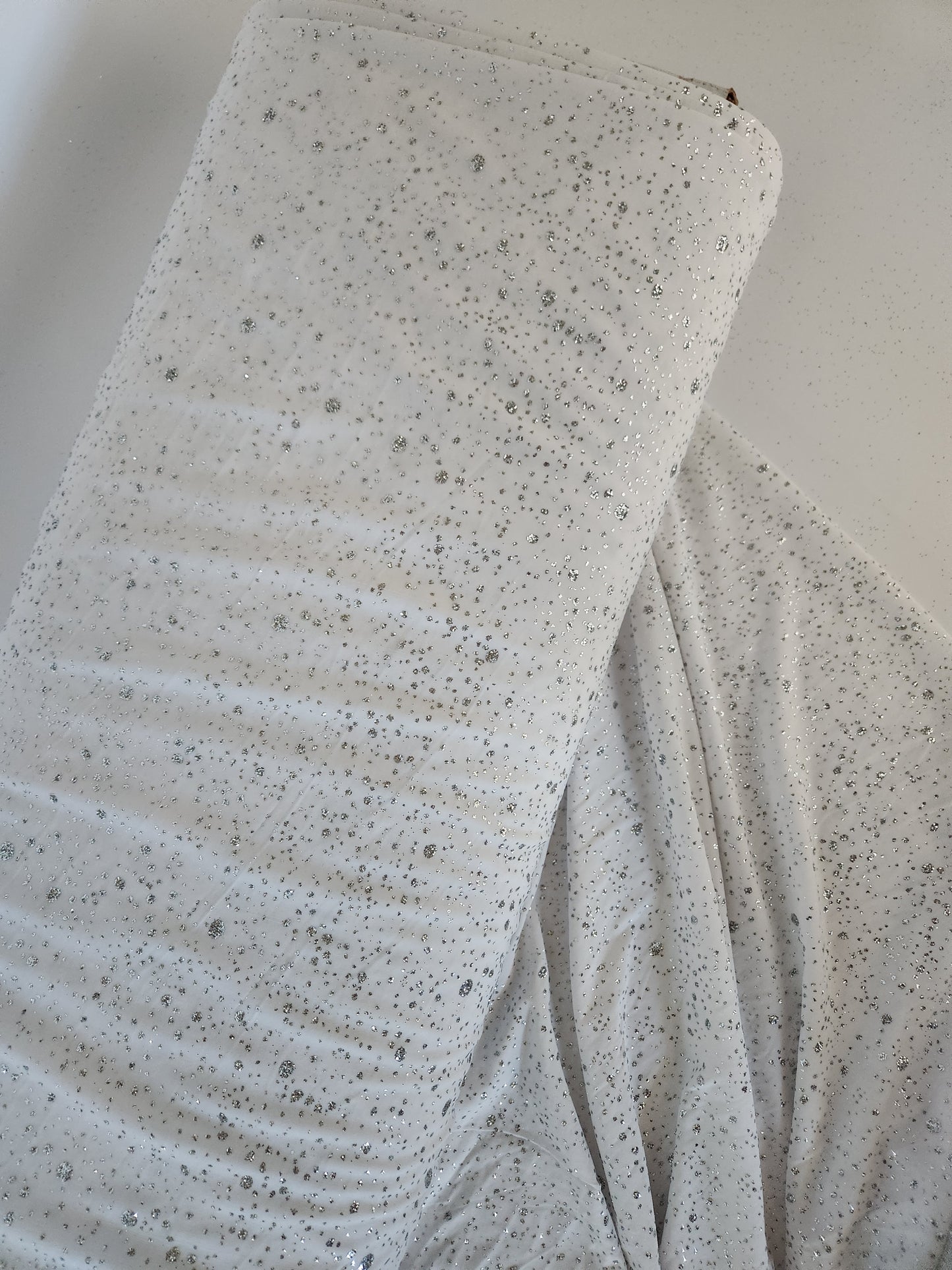 White sparkling ity