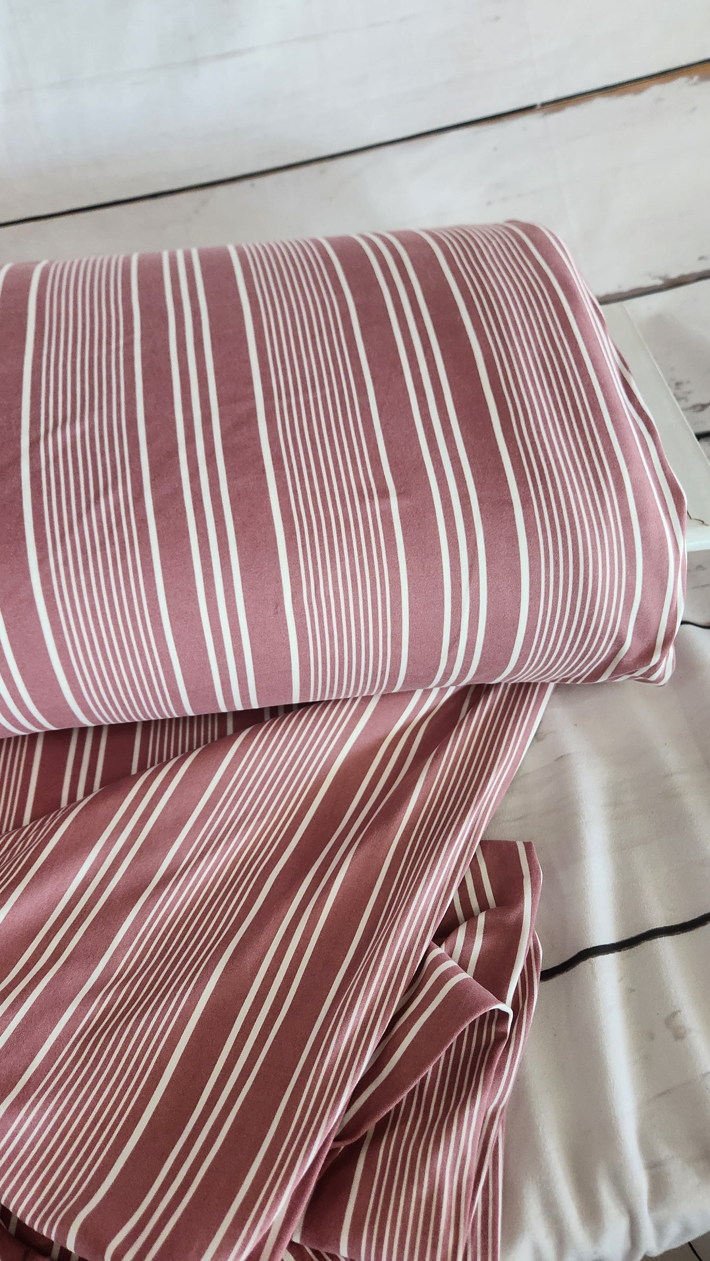 Pink double brush stripe